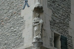 Niches urbaines de Maillane