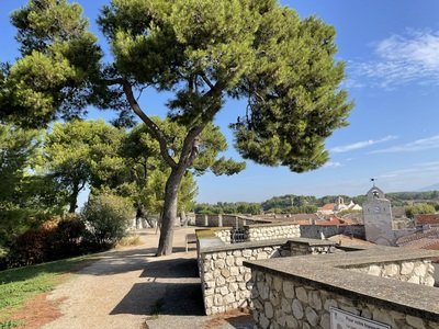 Esplanade du château