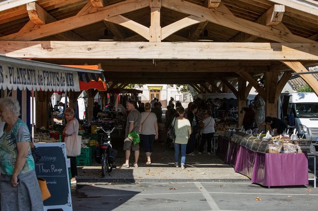 Marché à Eyragues