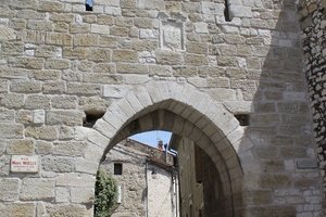 Remparts et portes médiévales