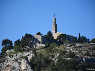 Orgon - Aux portes des Alpilles