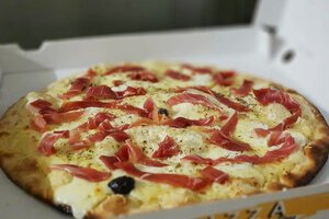 La Casa Pizza