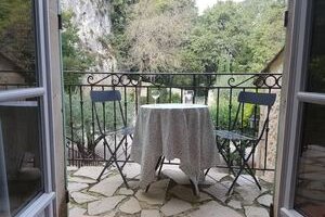 Le Petit Moulin