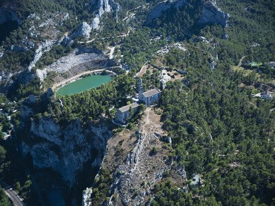 Bouches-du-Rhône en Paysages - Orgon, le Sentier de la Pierre