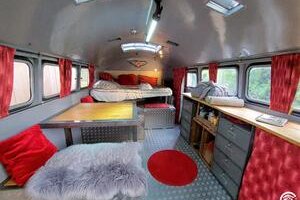 Les Truck Lodges des Animaux et Marino