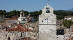 Porte de l'Horloge, Noves