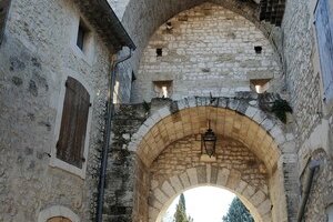 Remparts et portes médiévales