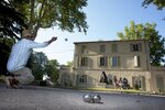 Partie de pétanque, Cabannes